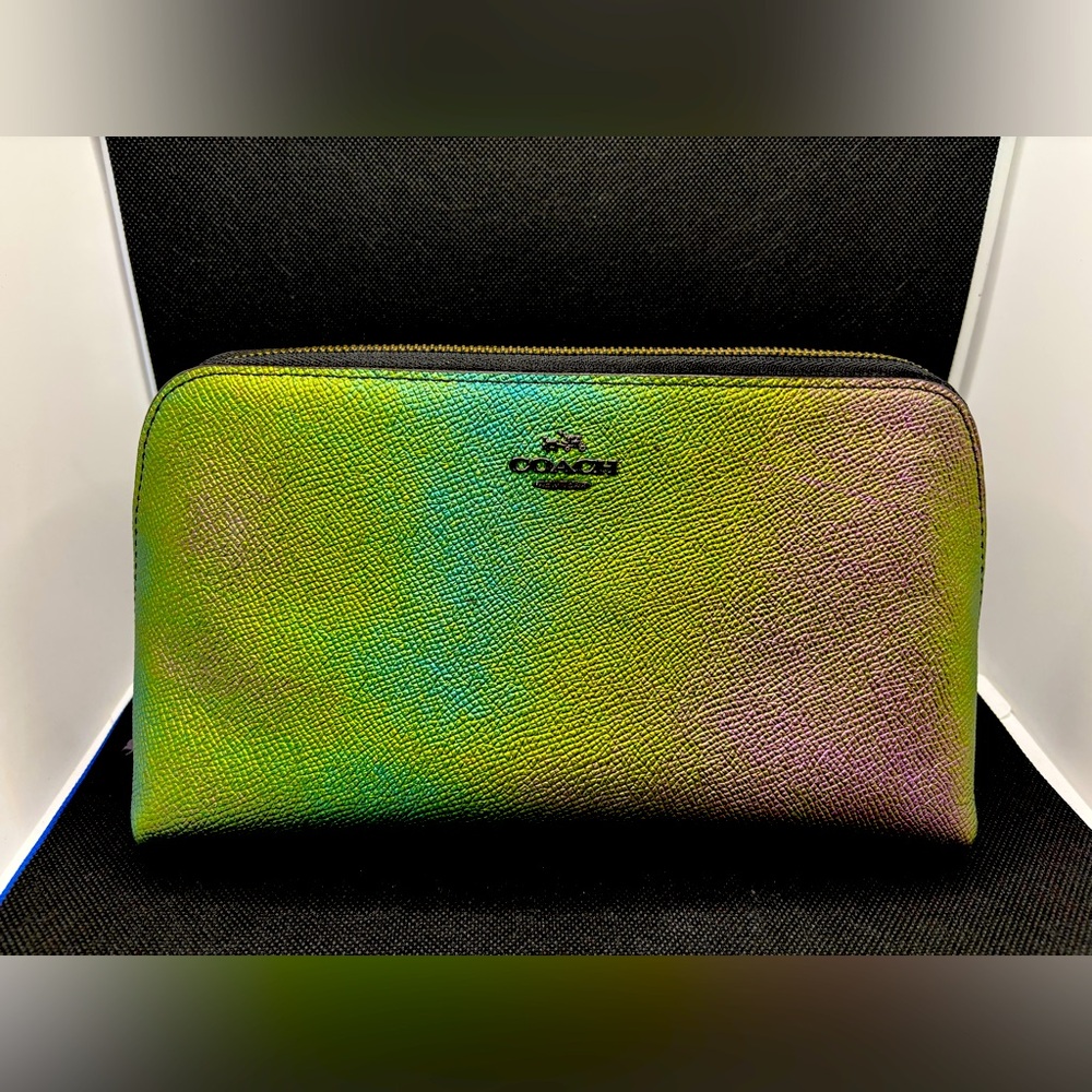 Coach hologram leather cosmetic bag 22
